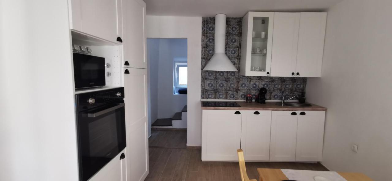 Vacation Home Kovachnica Vrbnik Eksteriør billede
